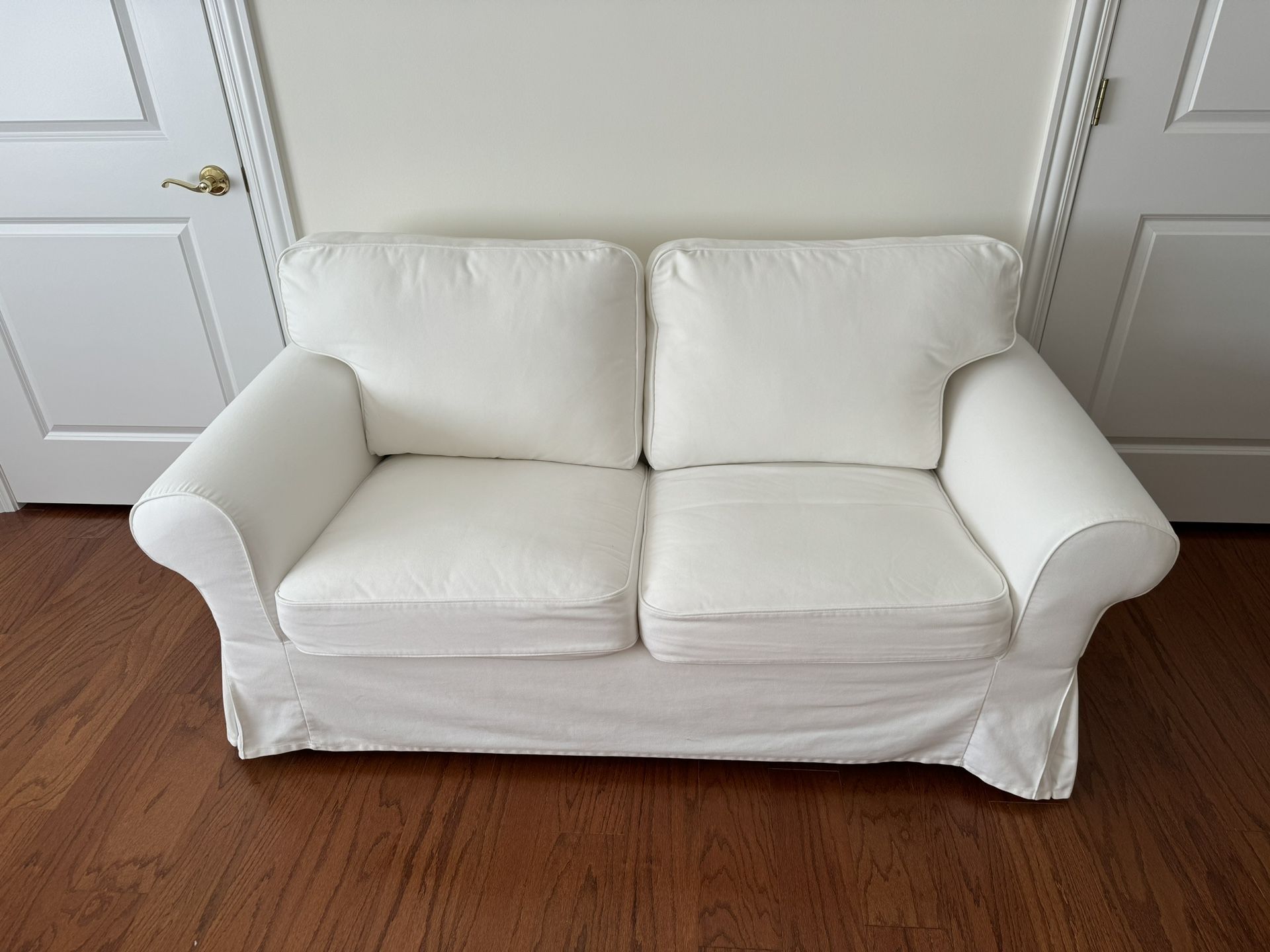 Sofa/loveseat