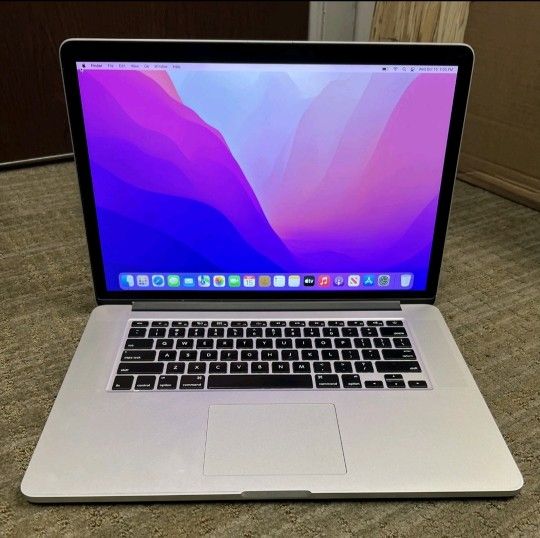 Macbook Pro 15 Inch 2015 i7 Retina Display Ready For Use 