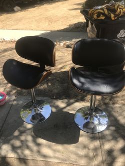 !! 2 Bar Stools Has  some wear to them Firm Price