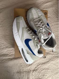 Nike Air Max Dawn Size 6Y