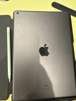 Apple iPad 7th Gen (10.2", 32GB) + Premium ZUGU Case & Stylus - Space Gray