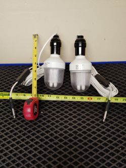 Set of 12vdc lights w/cable