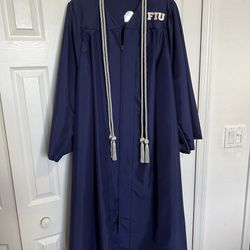 FIU Grad gown