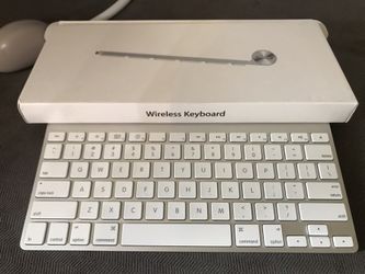 Apple A1314 wireless Bluetooth keyboard—PLEASE READ DESCRIPTION FIRST!!