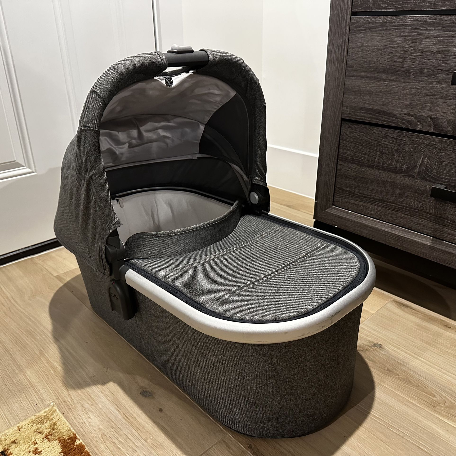 UPPAbaby Bassinet (Compatible with Vista, Cruz, Ridge, Minu)