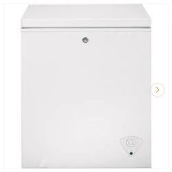 Garage Ready 5.1 cu. ft. Manual Defrost Chest Freezer in White