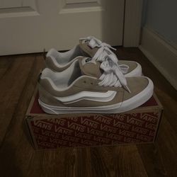 Vans Knu Skool