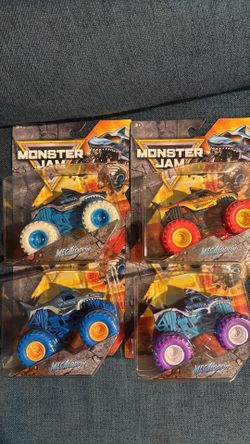 Megalodon Series 2 Complete