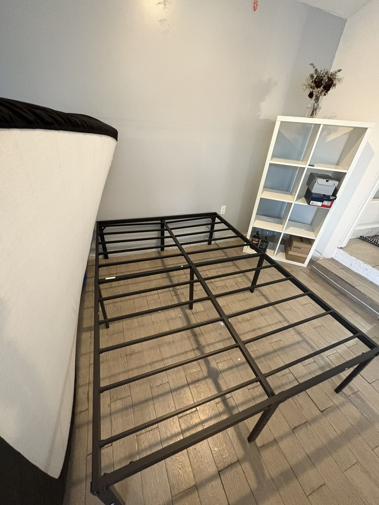 Bed Mattress And Bed Frame