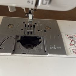 Brother ST371HD Sewing Machine, Strong & Tough, 37 Built-in Stitches, Free Arm Option, 6 Included Feet