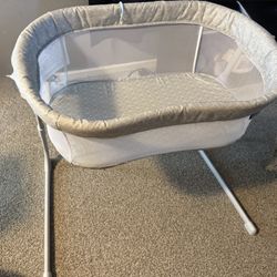 Halo Bedside Bassinet 