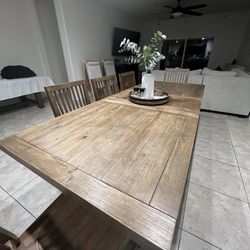 Dining Room Table 