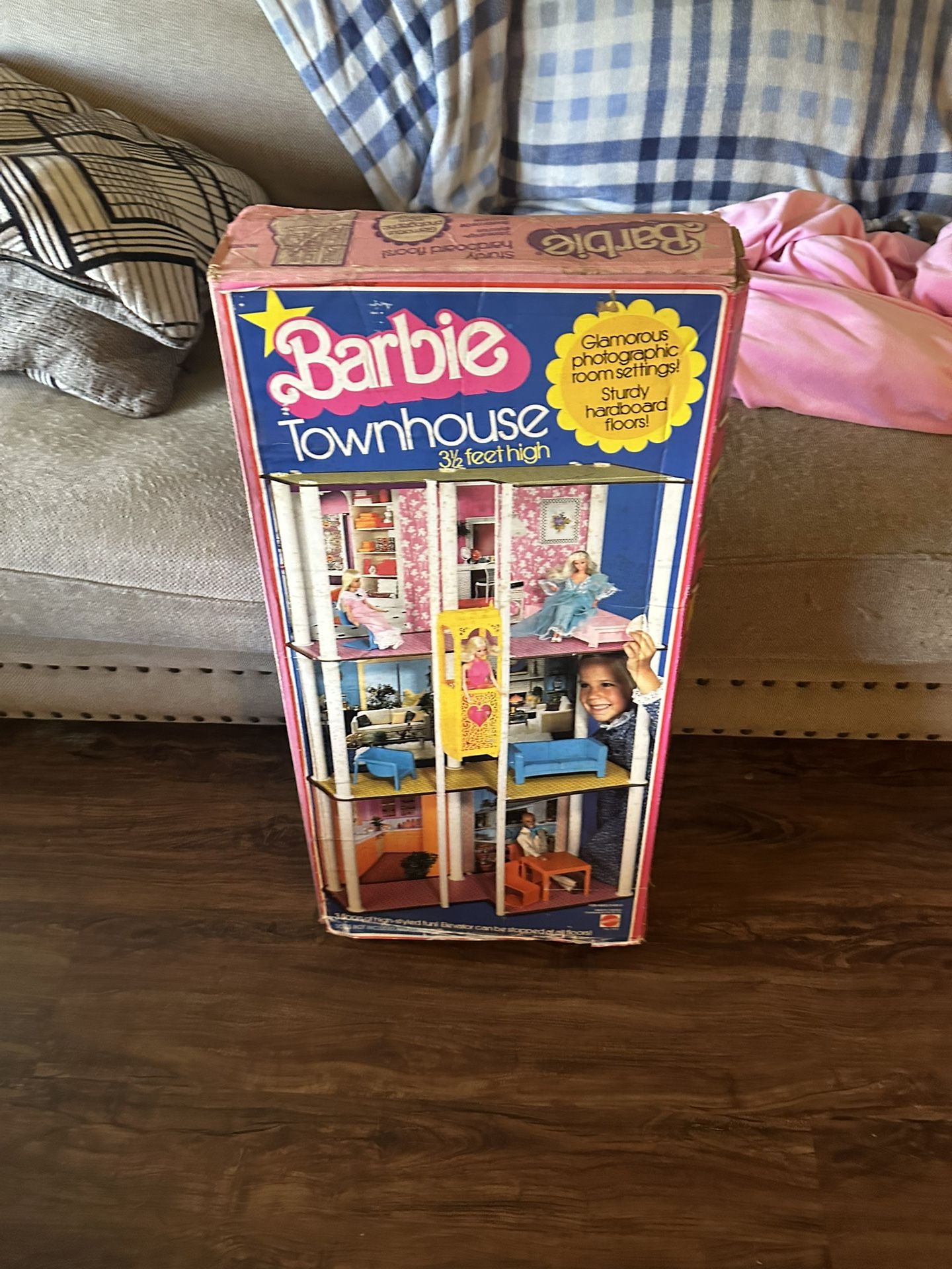 1977 Vintage Barbie Townhouse No. # 7825