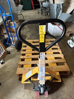 Like-New 5,500 lb Pallet Jack – Barely Used