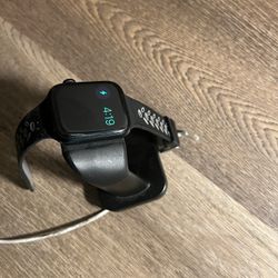 Apple Watch 8 Series 45mm