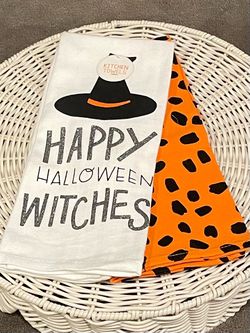 Set of 2 Halloween Hand Towels