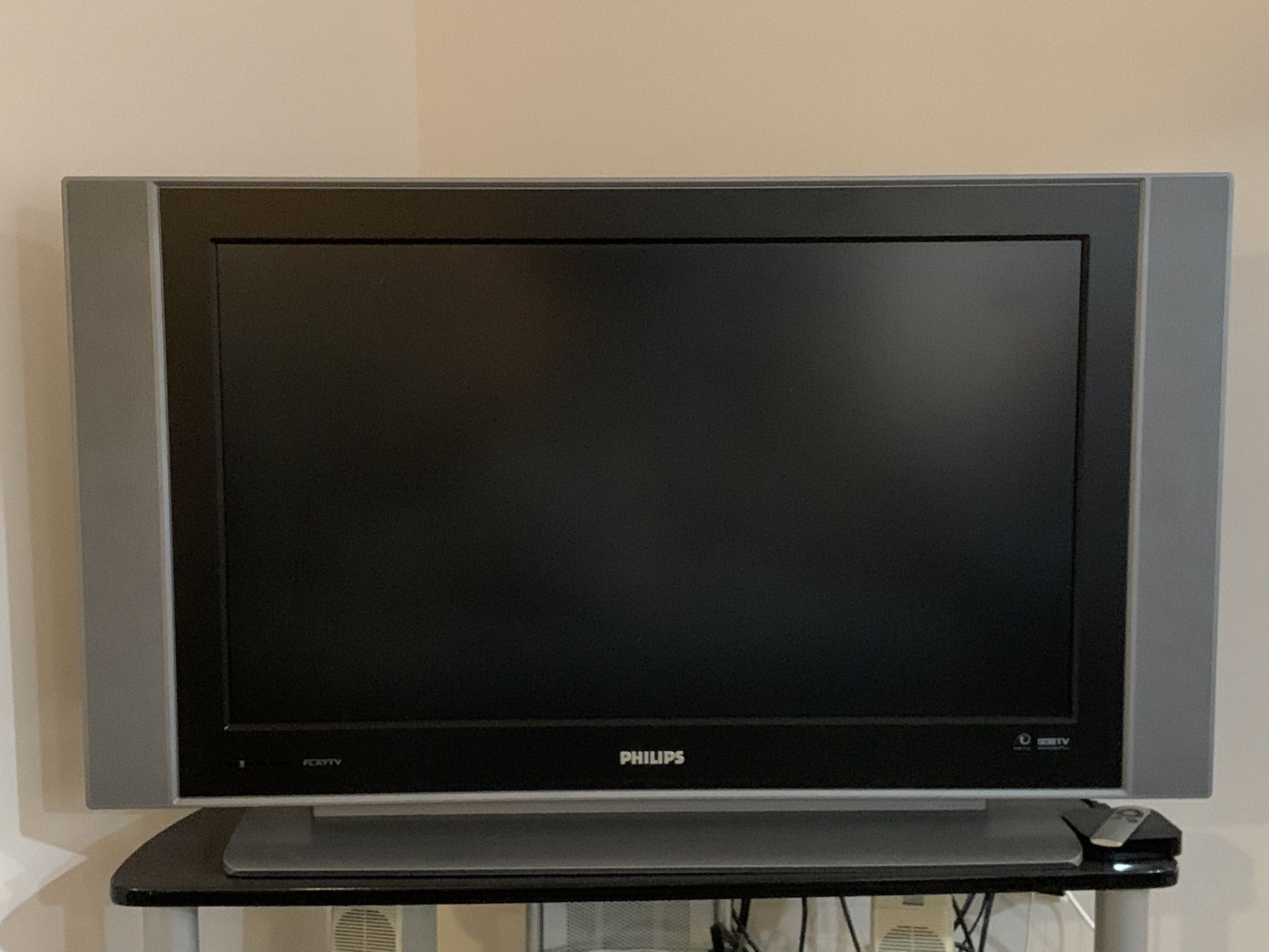 Philips Flat HDTV 37” Model No: 37PF9431D/37 with remote control.  $120