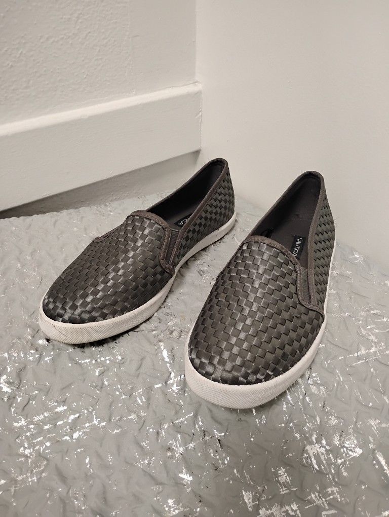 Nautica Grey Satin Sunchaser Weave Slip On Women's Sneaker Flats Shoes - Size 6 $25