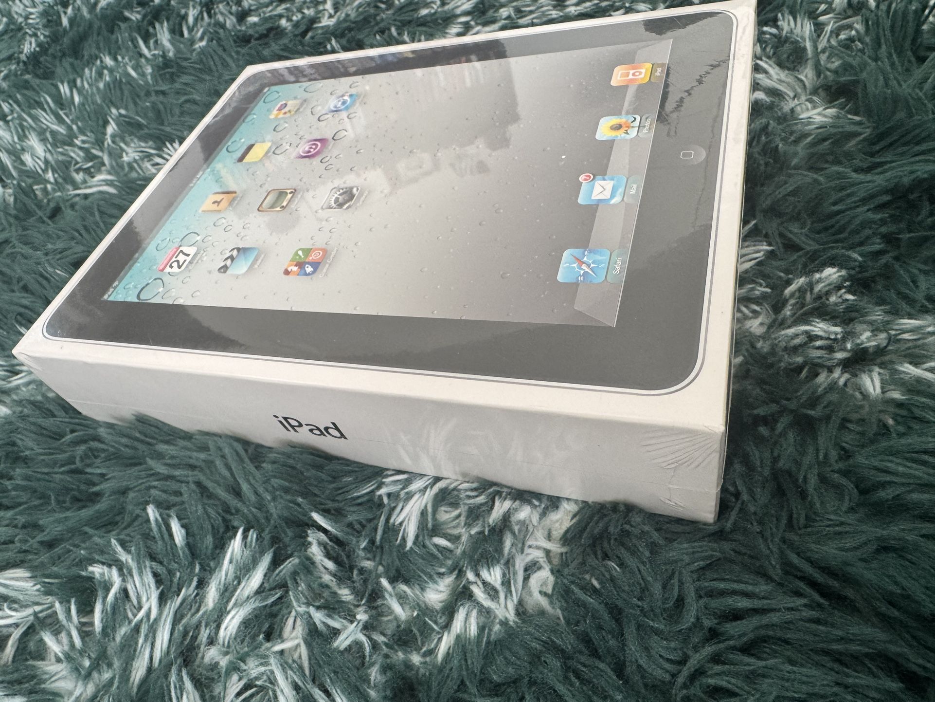 Original SEALED iPad. COLLECTORS Item