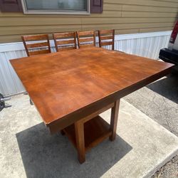 Dining Room Table 