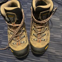 LADY’S ASOLO Fugitive GTX Hiking Boot Size 7