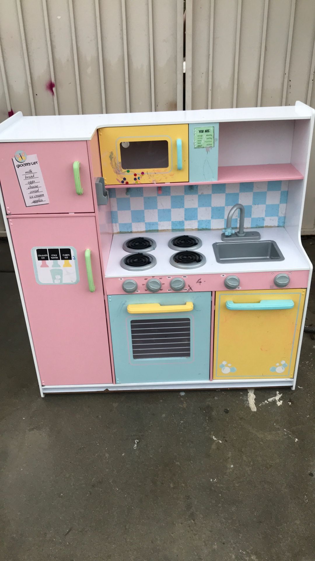 Play Kitchen