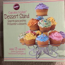 Wilton’s Dessert Cupcake Stand