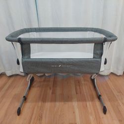 Baby Delight Beside Me Dreamer Bassinet