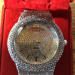 FULL BUST DOWN WATCH