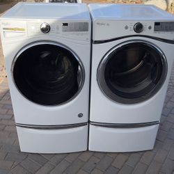 Set Washer And GAS Dryer 