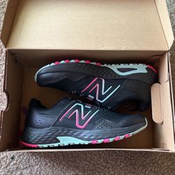 New balance Women’s Shoes 