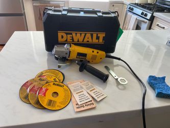 De Walt Angle Grinder