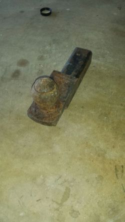Trailer hitch receiver