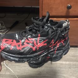 Balenciaga Runner Graffiti black and red