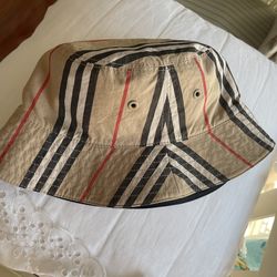 Bucket Hat