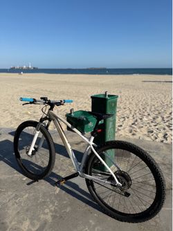 TREK MARLIN 7 CUSTOM
