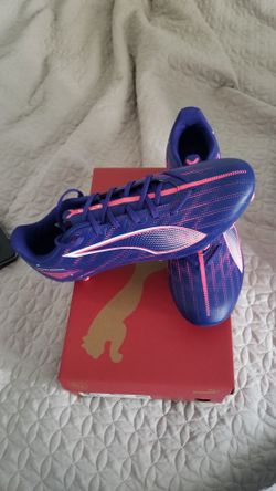 Puma 5 Play Soccer Cleats