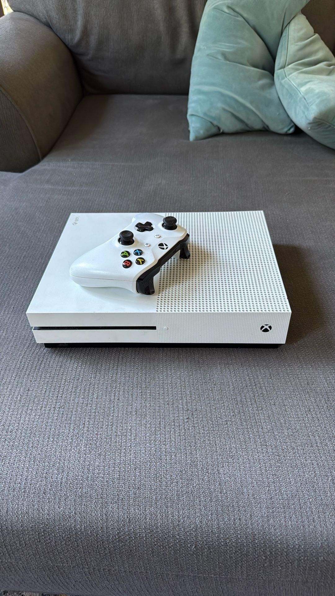 Xbox One S