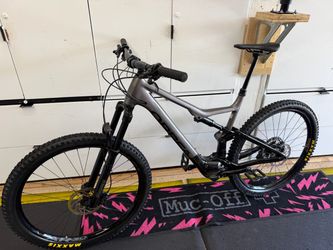 2022 Orbea Rise H30 Electric Mountain Bike eMTB
