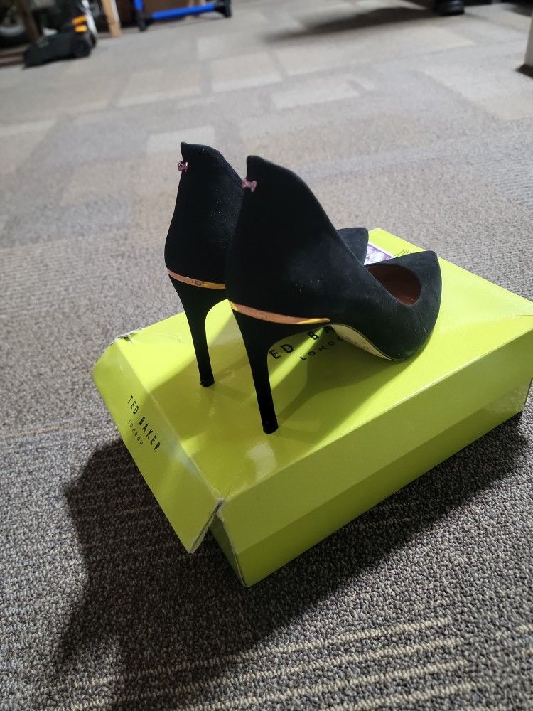 Ted Baker Heels Size 8.5