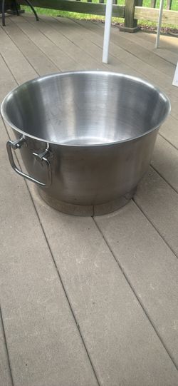 Large wine bucket