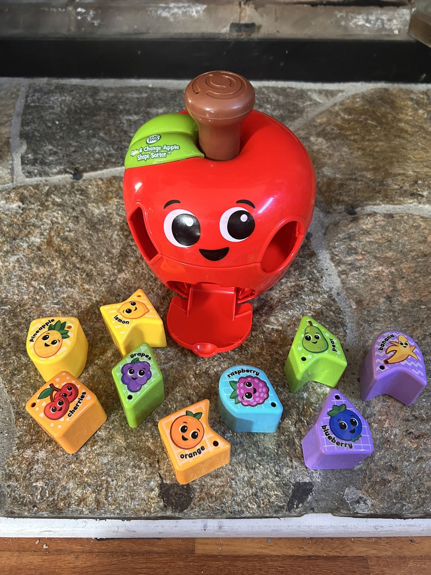 Leap Frog Baby Toy - Spin & Change Apple Sorter