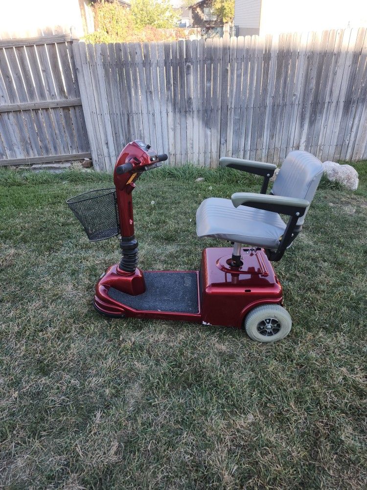Rally Scooter Chair