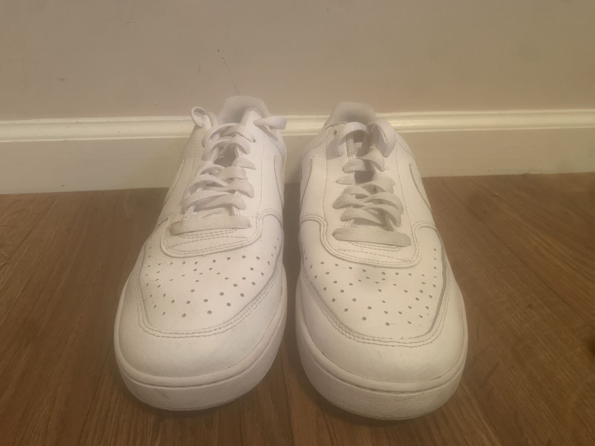 Air Forces 1 White Lowcourts