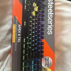 Gaming Keyboard - SteelSeries Apex 9 TKL - Excellent Condition