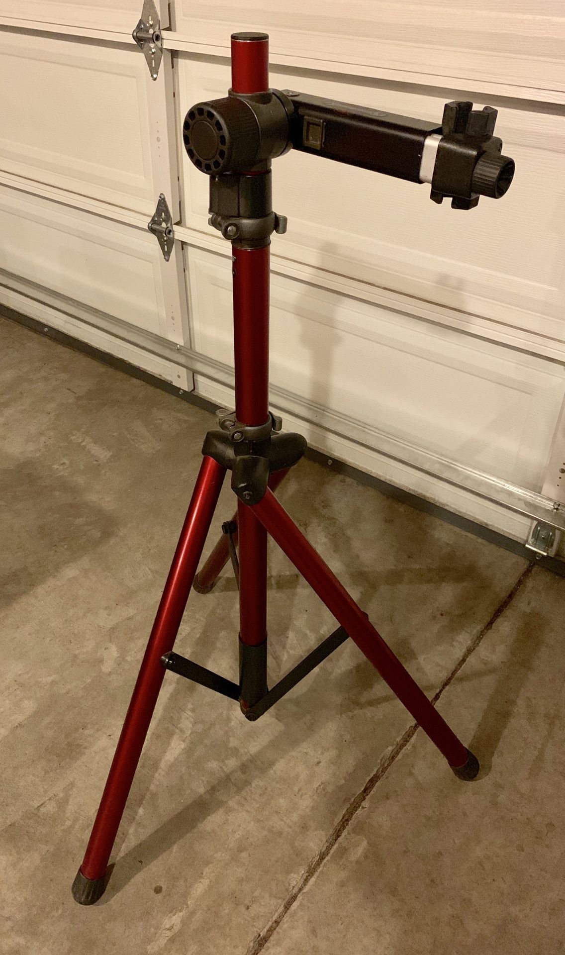 Ultimate Support Pro Bike Stand