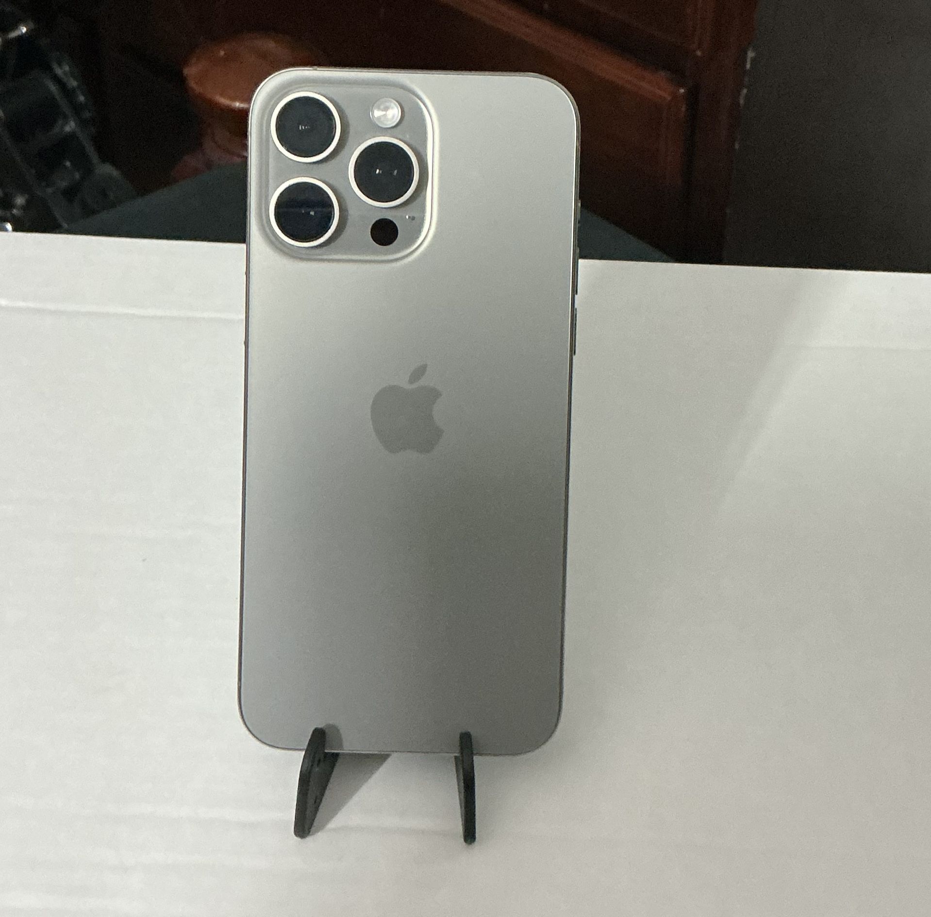 iPhone 15 Pro Max (AT&T) – 256GB