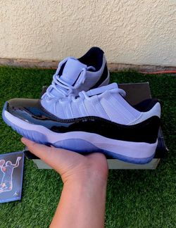 Air Jordan 11 Low Concord Sneakers