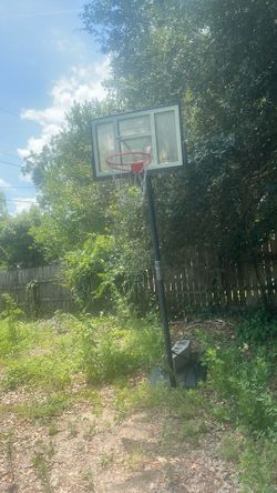 Basketball goal