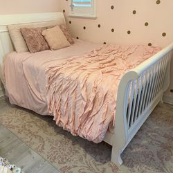 Full Size Sleigh Bed & Dresser - White